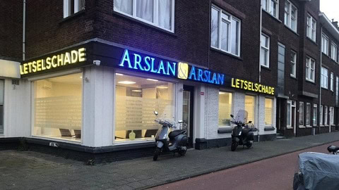 Foto buitenkant pand Arslan Advocaten Letselschade in Den Haag